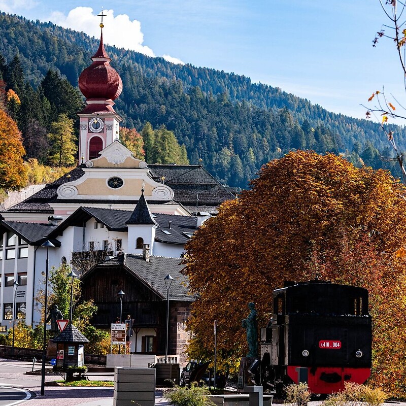 Val Gardena railway trail